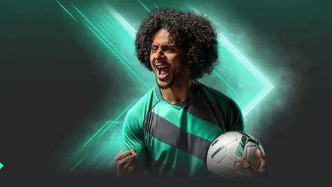 “东契奇遇强敌，三人合力书写传奇！”